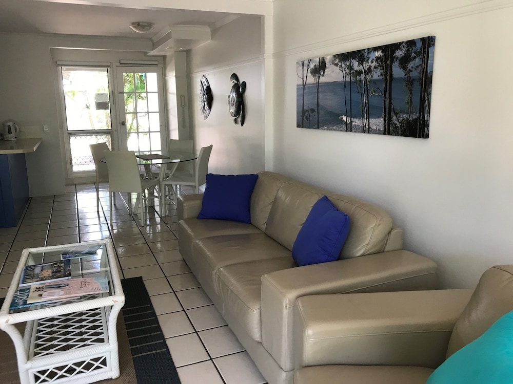Coral Beach Resort 18/47