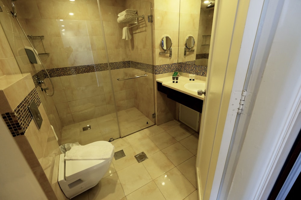City Inn Palace Hotel 45/50
