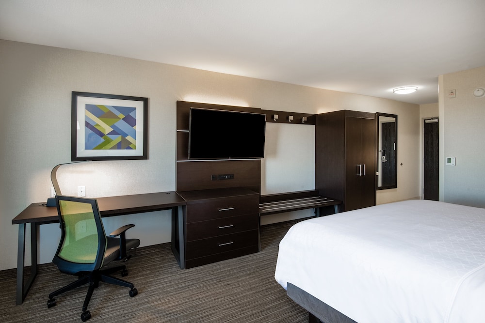 Holiday Inn Express Hotel Suites Yuma 32/79