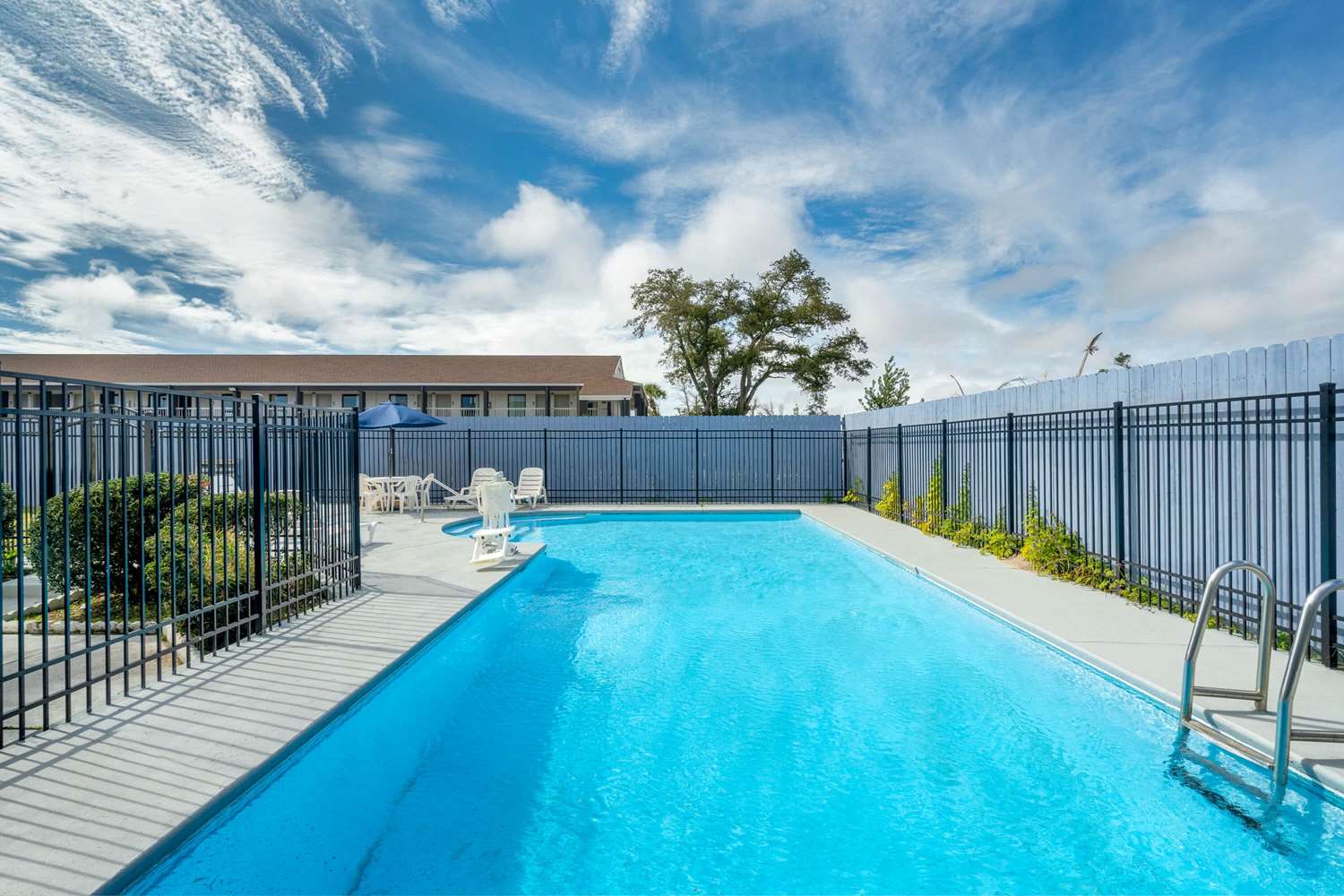 Days Inn by Wyndham Panama City 5/7