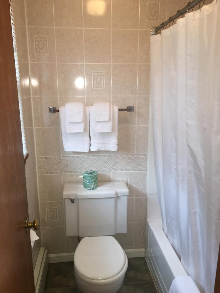 Stonybrook Motel & Lodge 11/59