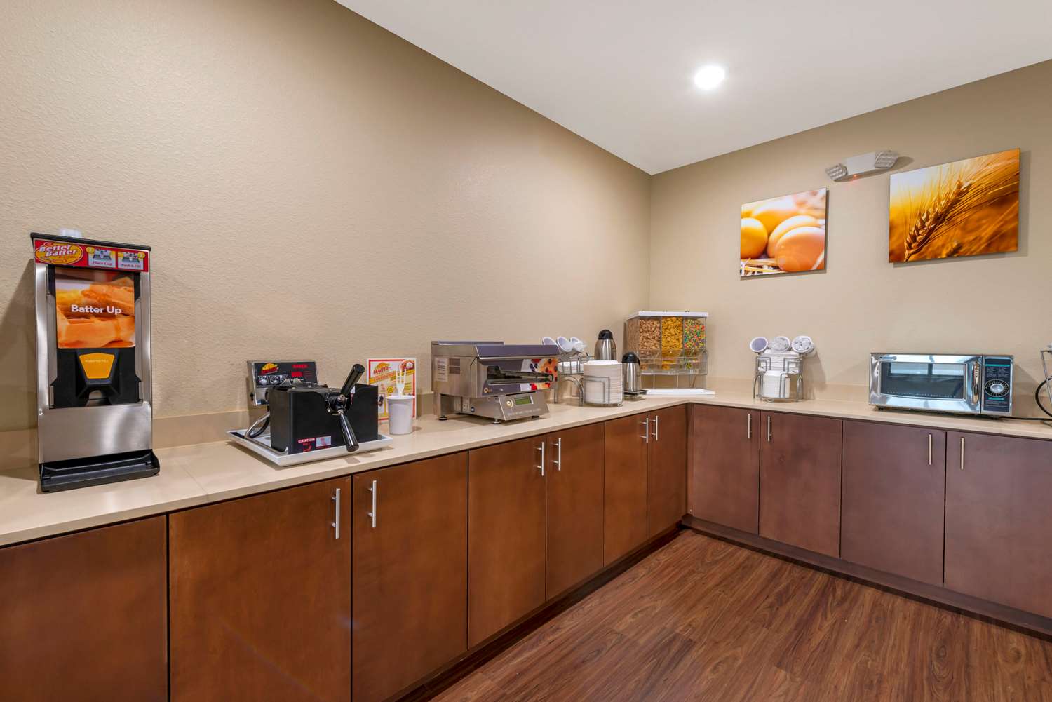 Comfort Inn & Suites Mankato, MN 5/30