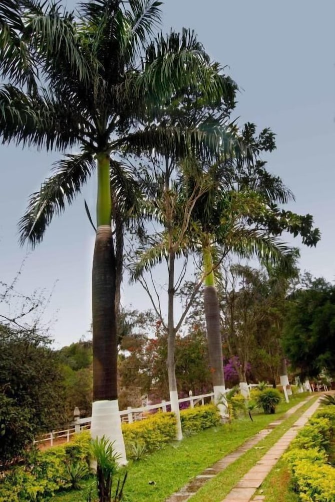 Hotel Fazenda Vale Amanhecer 48/50