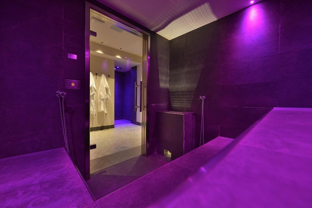 Hotel Astoria 25/48