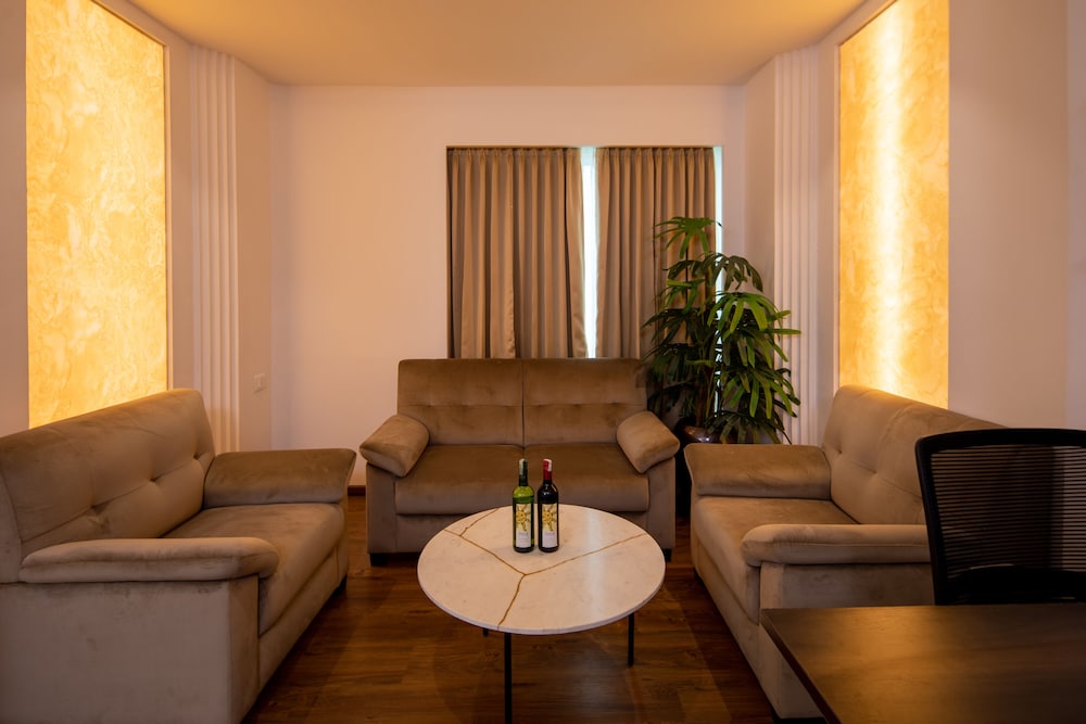 Goldfinch Hotel Bangalore 39/66