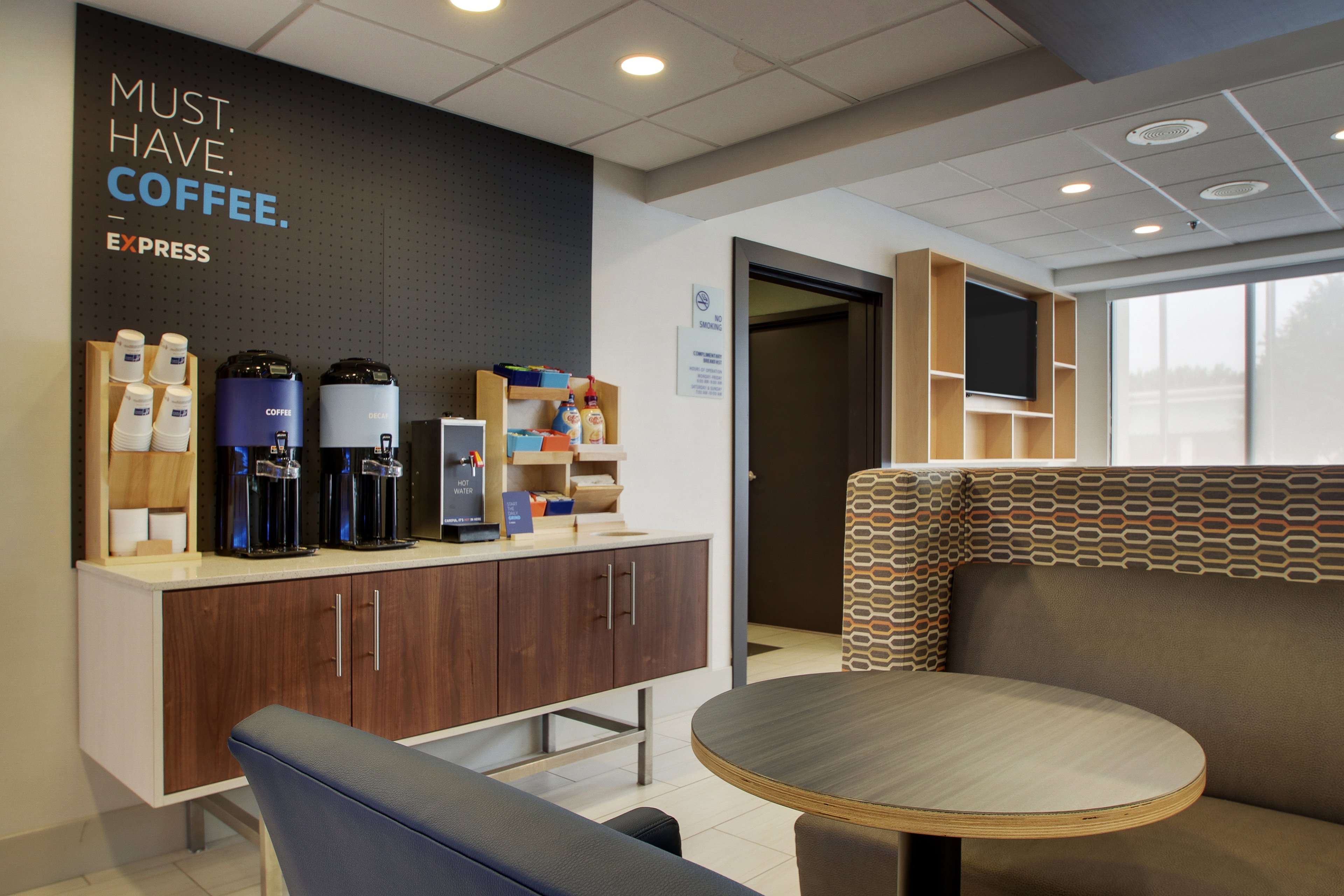 Holiday Inn Express Voorhees - Mt. Laurel 25/37