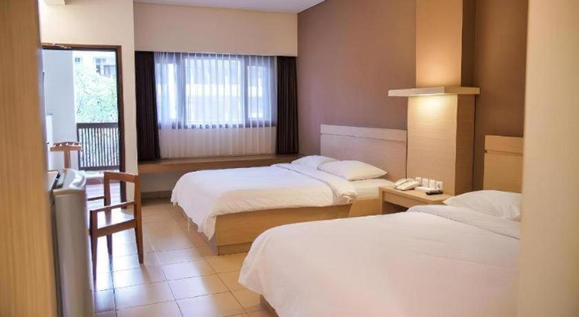 Pantai Indah Resort Hotel Timur 23/47