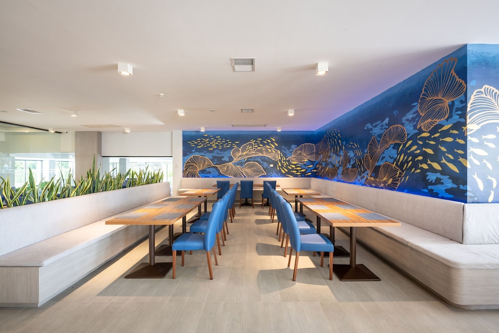 Seabed Grand Hotel Phuket 30/50