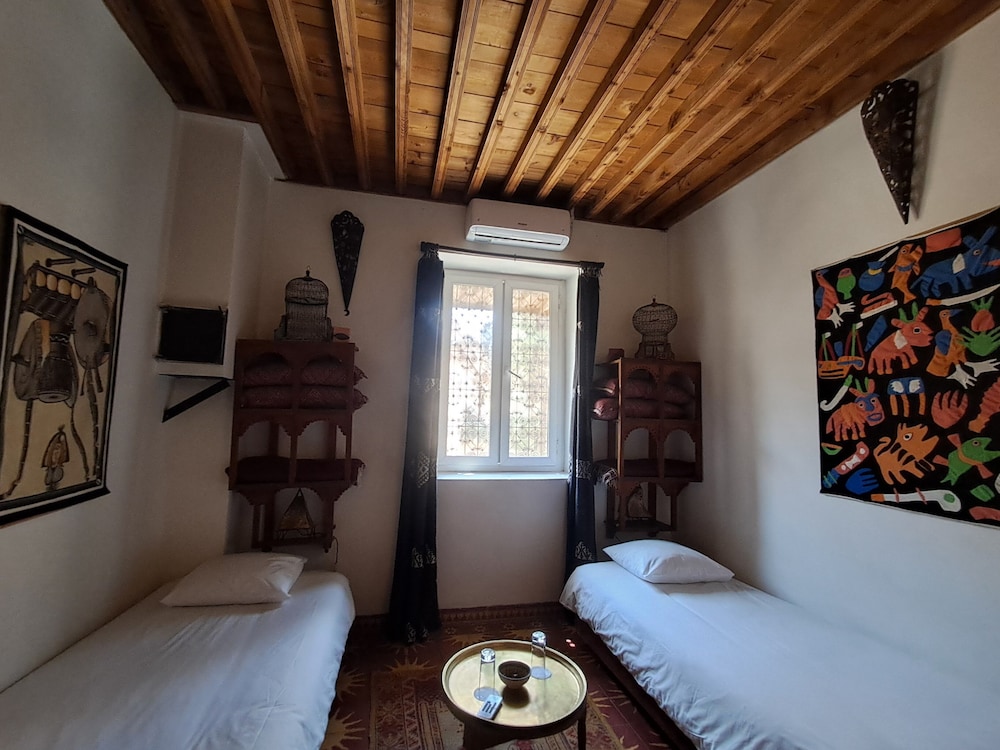 2 BEDROOMS, FAMILY SUITE