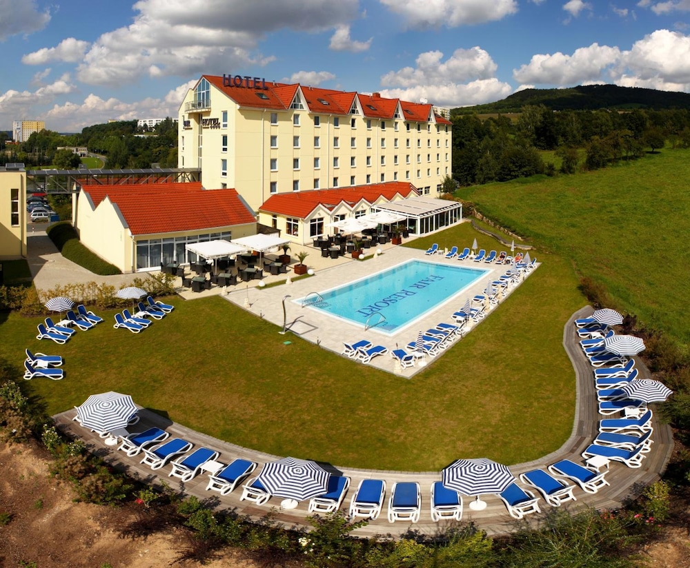 FAIR RESORT 3/66