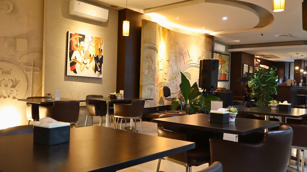 AMALIA HOTEL 30/45