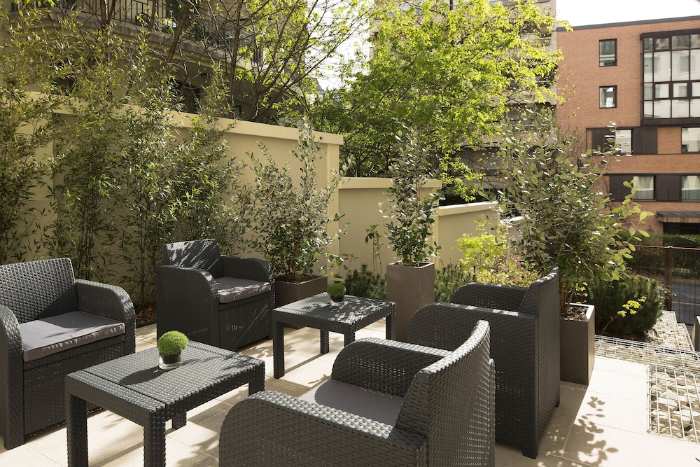 VILLA SAXE EIFFEL 42/69