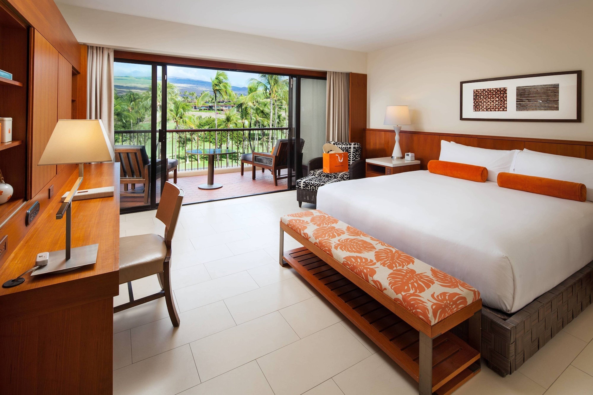 Renovated, Tower, King Bed, Golf Course View