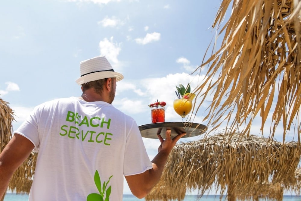 Elia Beach Hotel 8/47