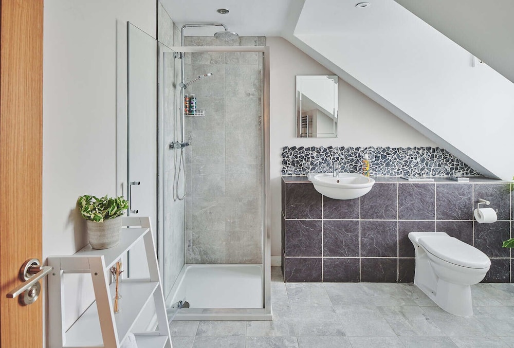 The Lansdowne 49/50