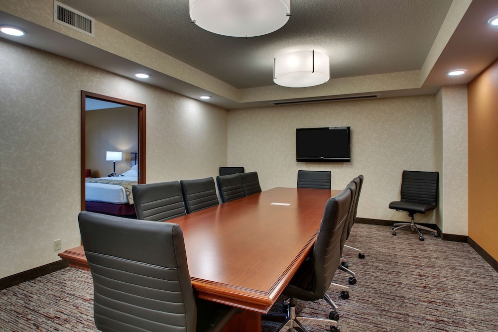 Drury Inn and Suites Findlay 44/50