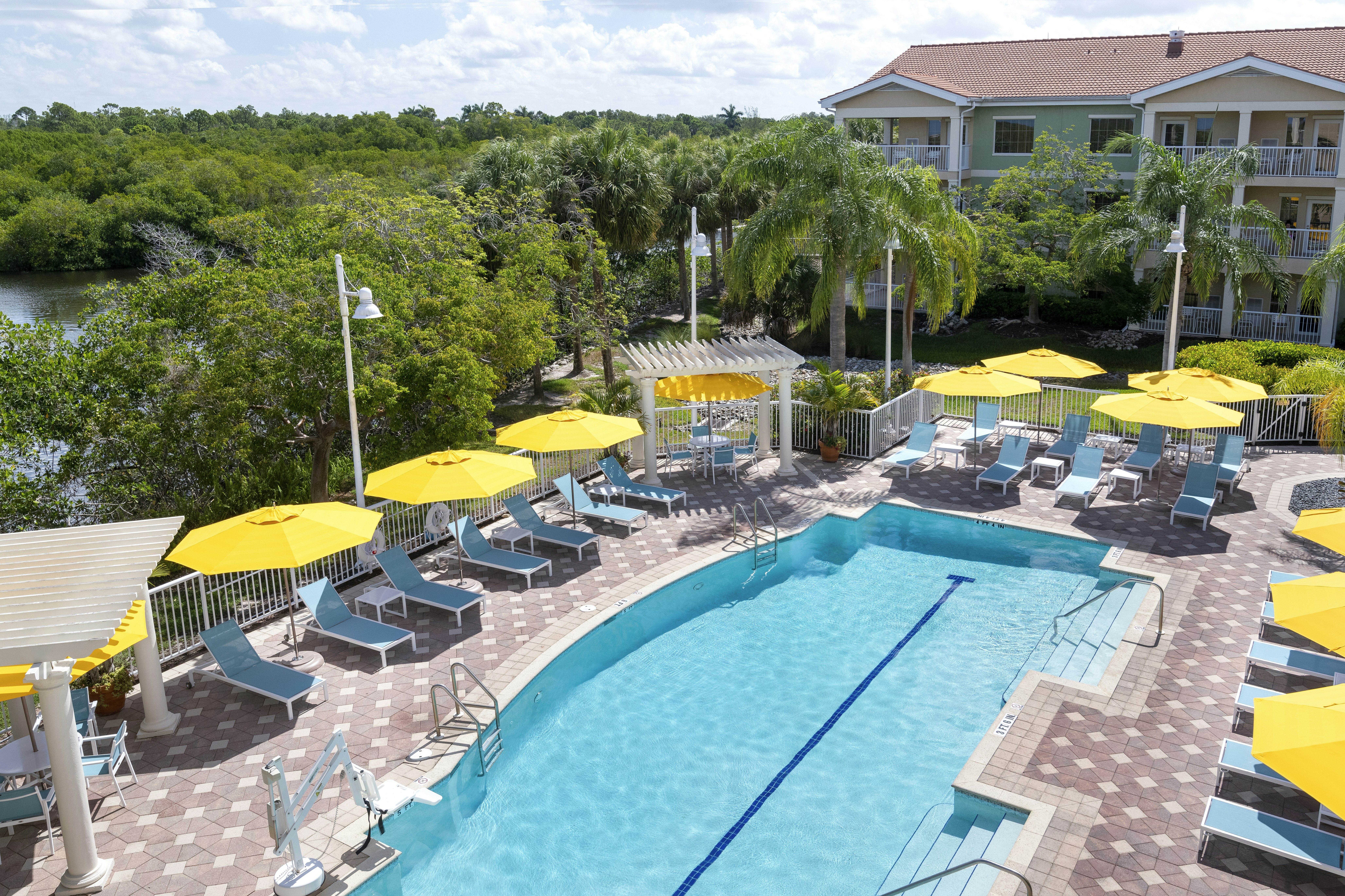 Doubletree Suites By Hilton Naples 64/67