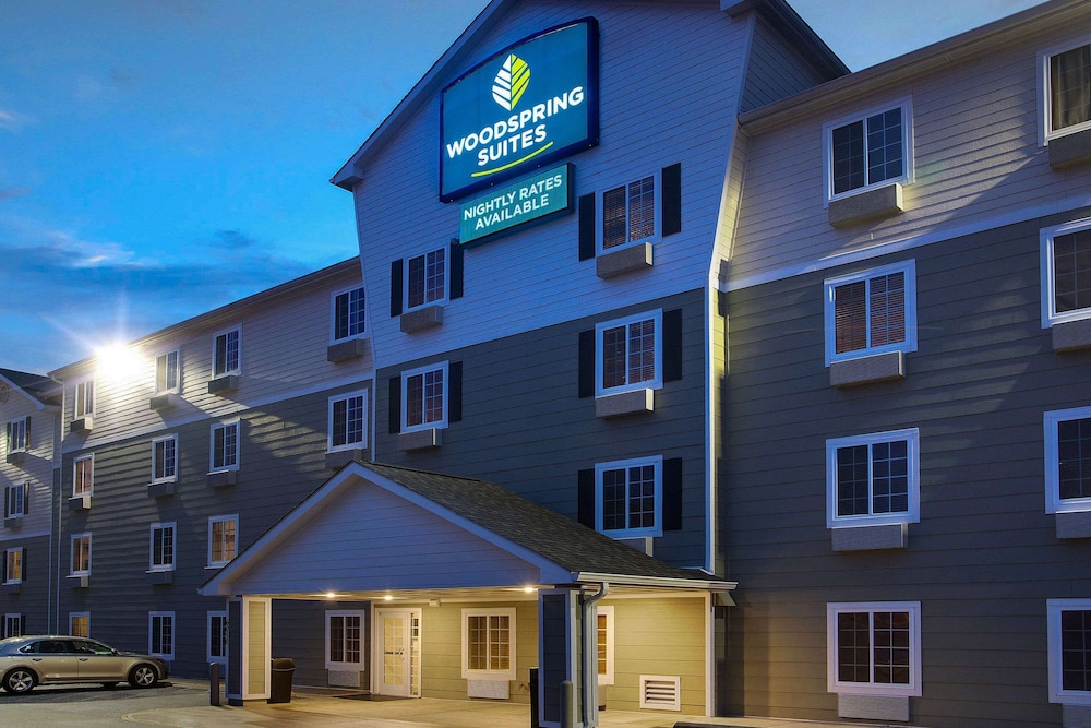 WoodSpring Suites Washington DC Andrews AFB 1/25