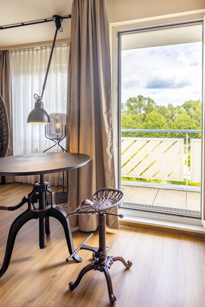 Sunday Hotel Bad Boll 24/46
