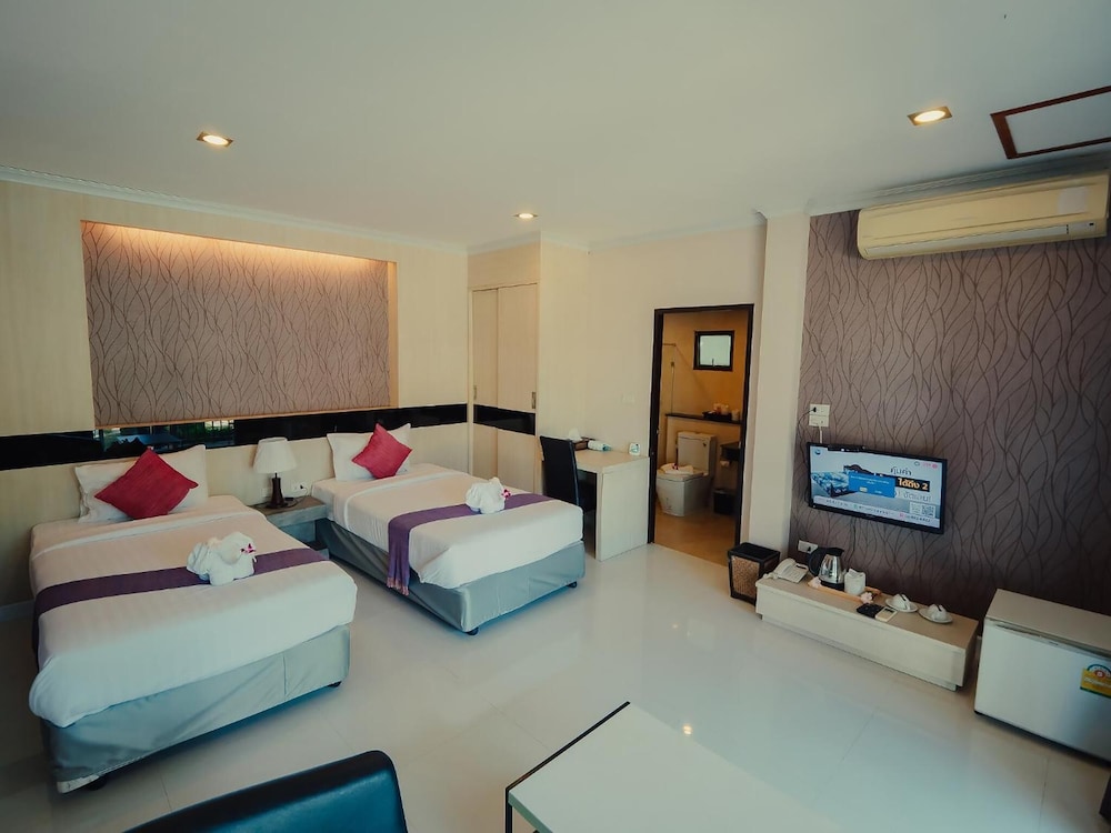 Chanalai Resort And Hotel 11/37