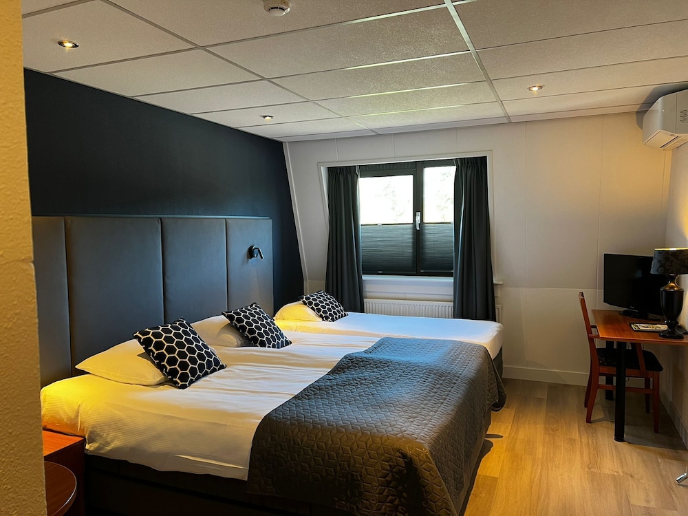 Room, Triple, 3 Beds