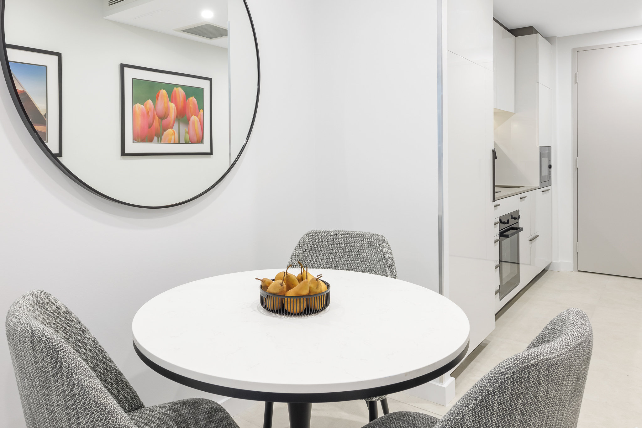 Meriton Suites Canberra 35/50