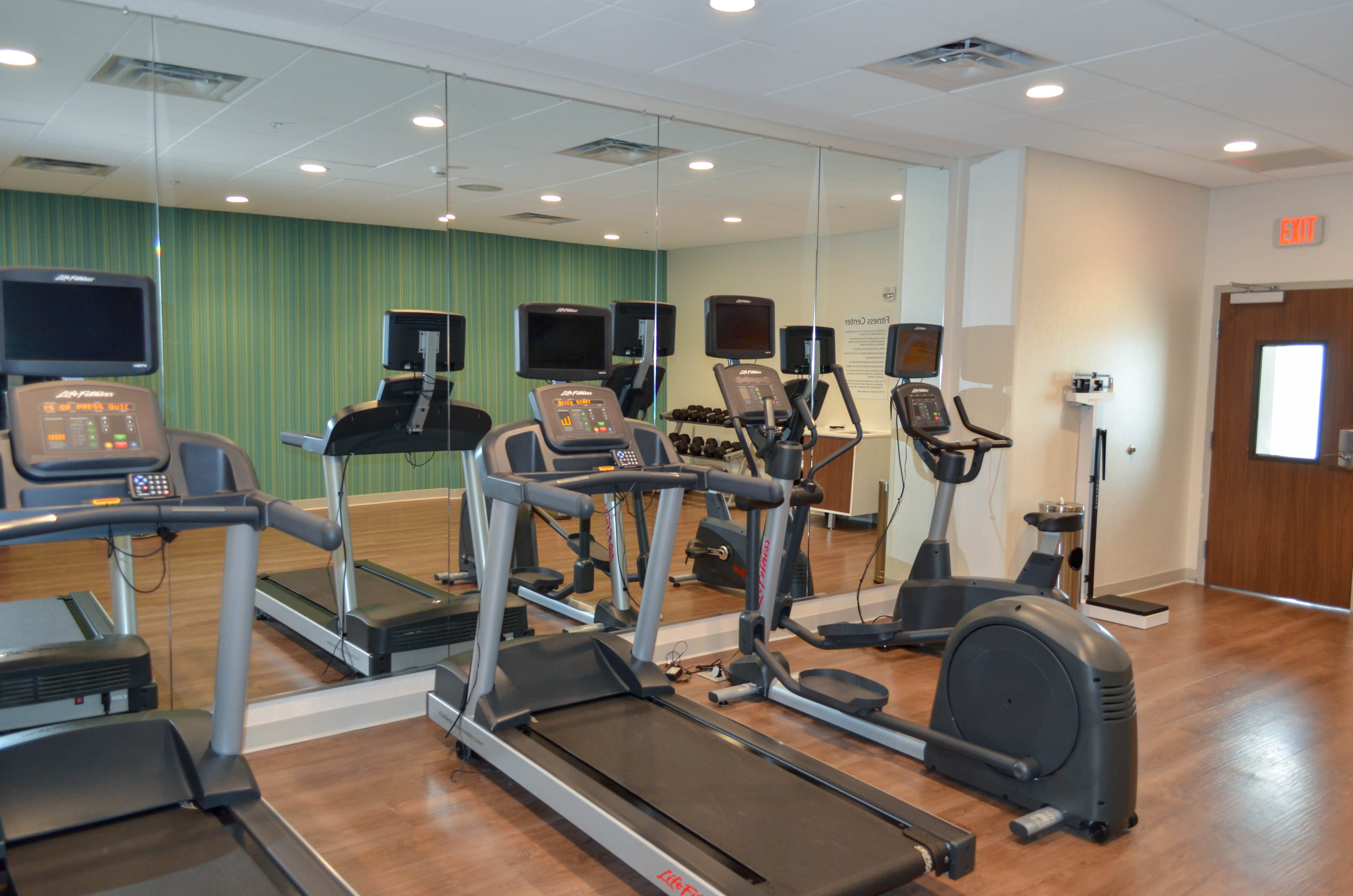 Holiday Inn Express & Suites Raleigh Airport - Brier Creek 14/22