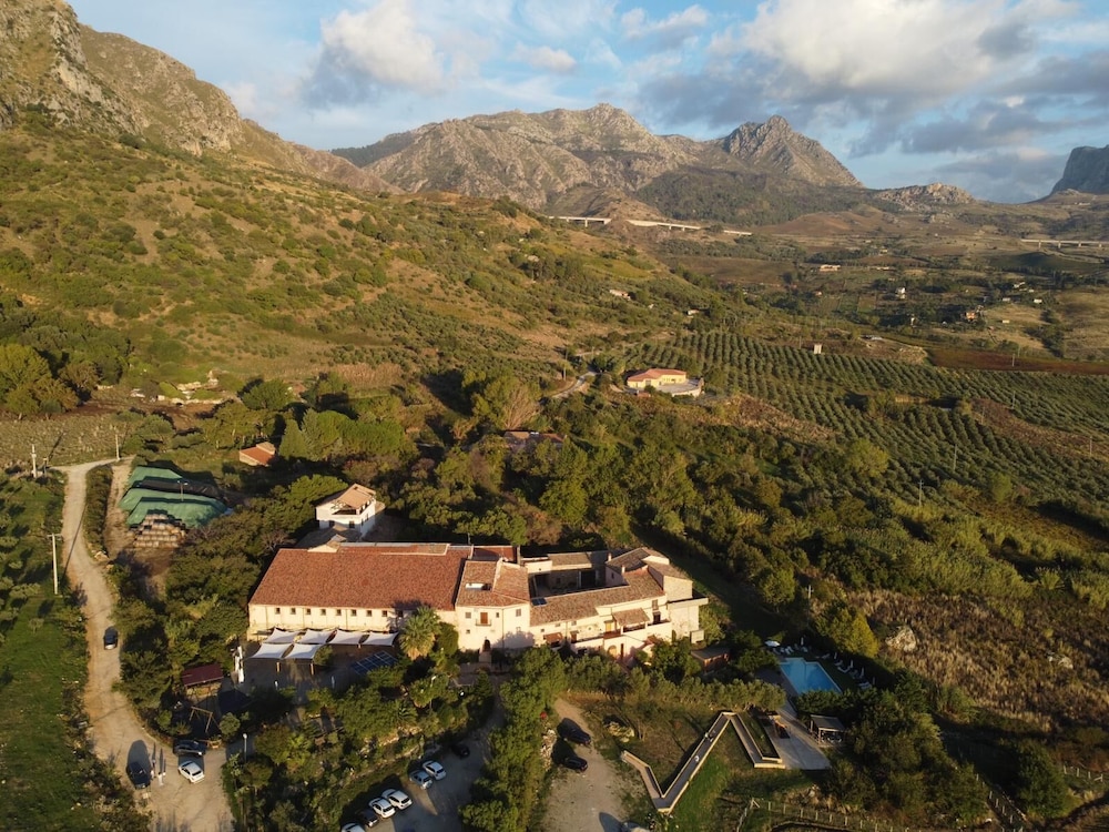 Agriturismo Masseria La Chiusa 37/50
