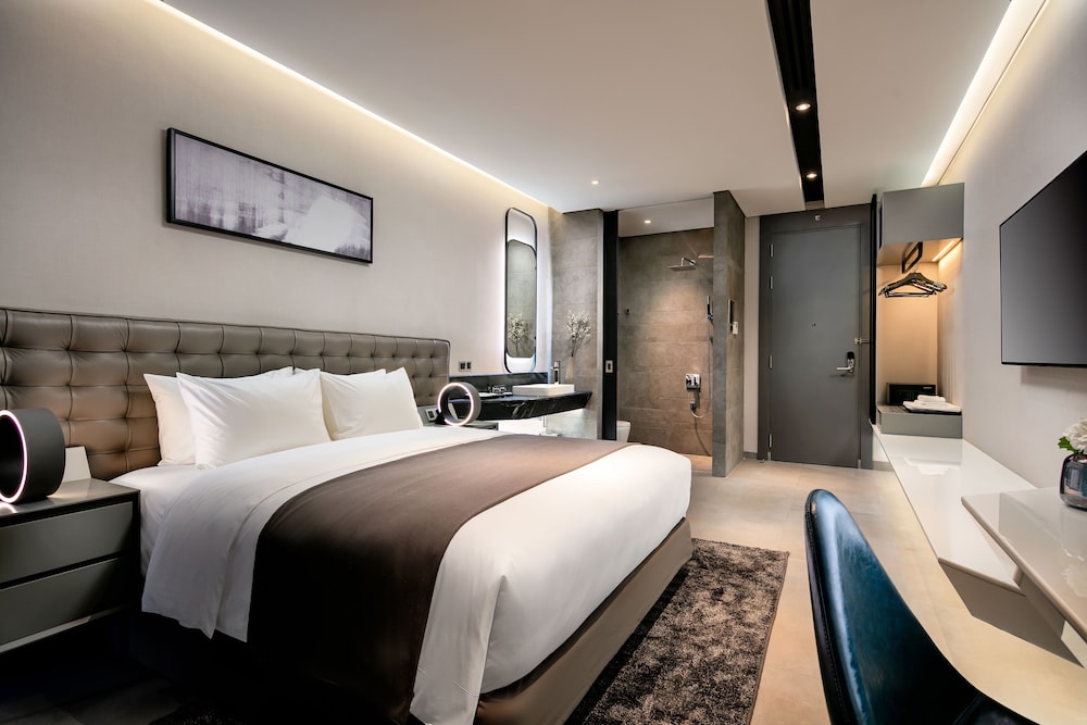 M Hotel Saigon 15/70