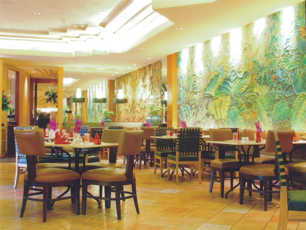 Indra Regent Hotel 66/82