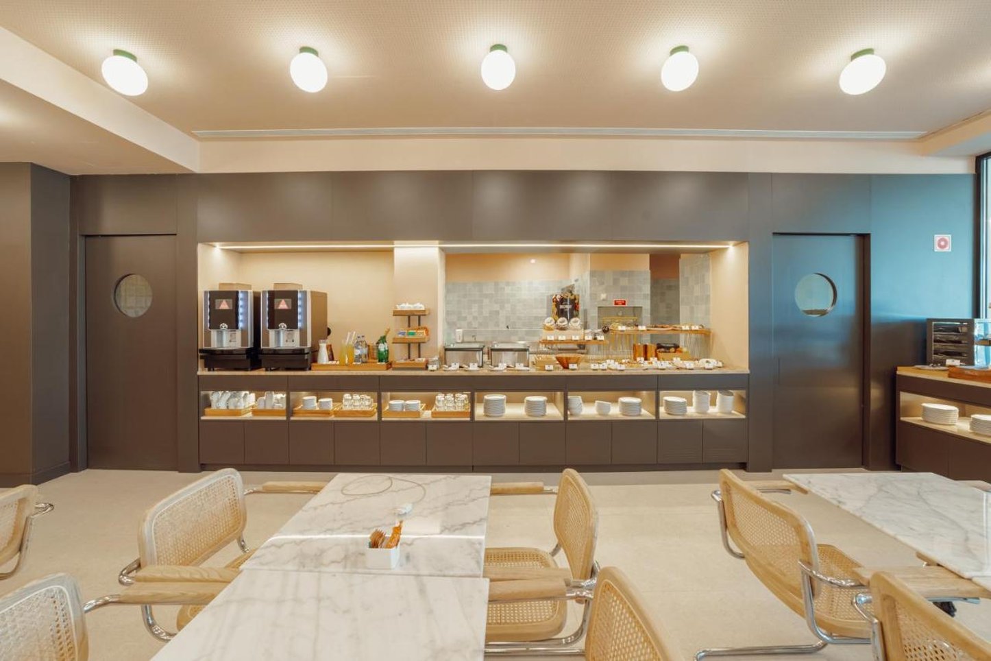 ABC HOTEL PORTO CAMPANHA 89/101