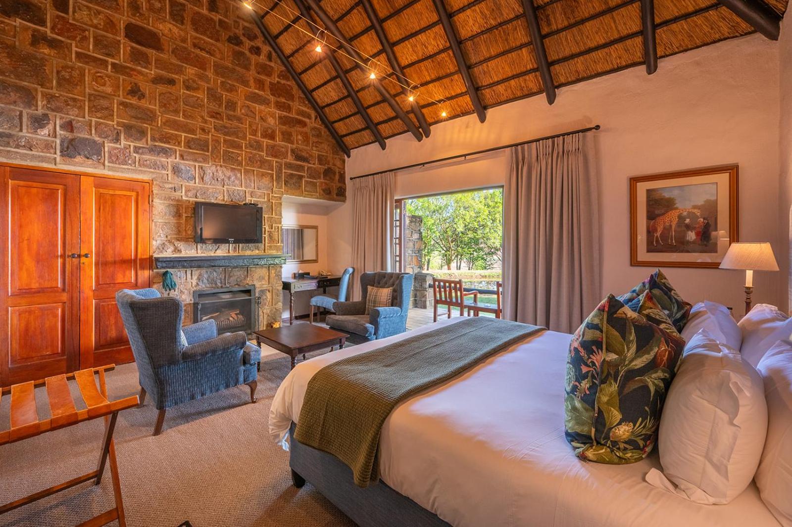 Suite, Lake Side