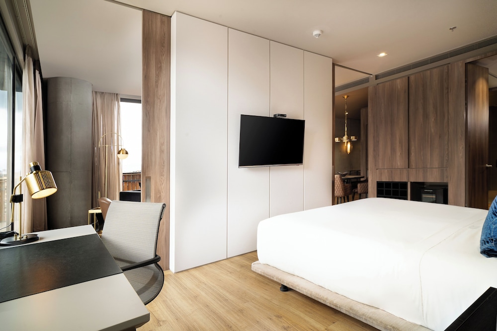 Premier, Suite, Apartment, King Bed