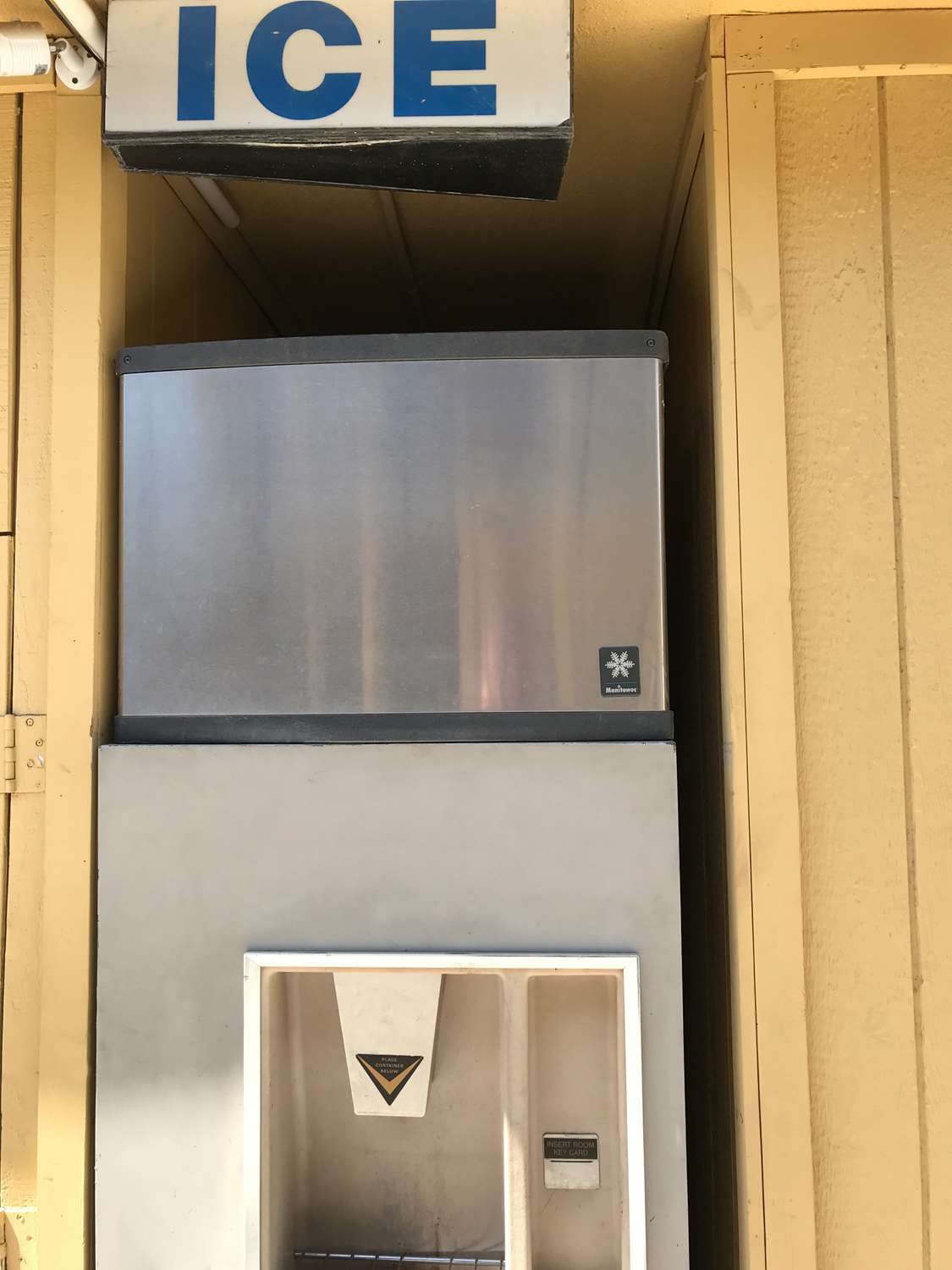Americas Best Value Inn Visalia 4/7