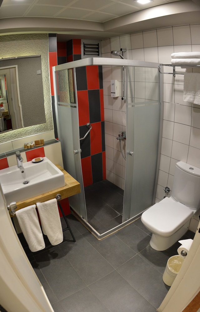 Arinnanda Hotel Cesme 70/72