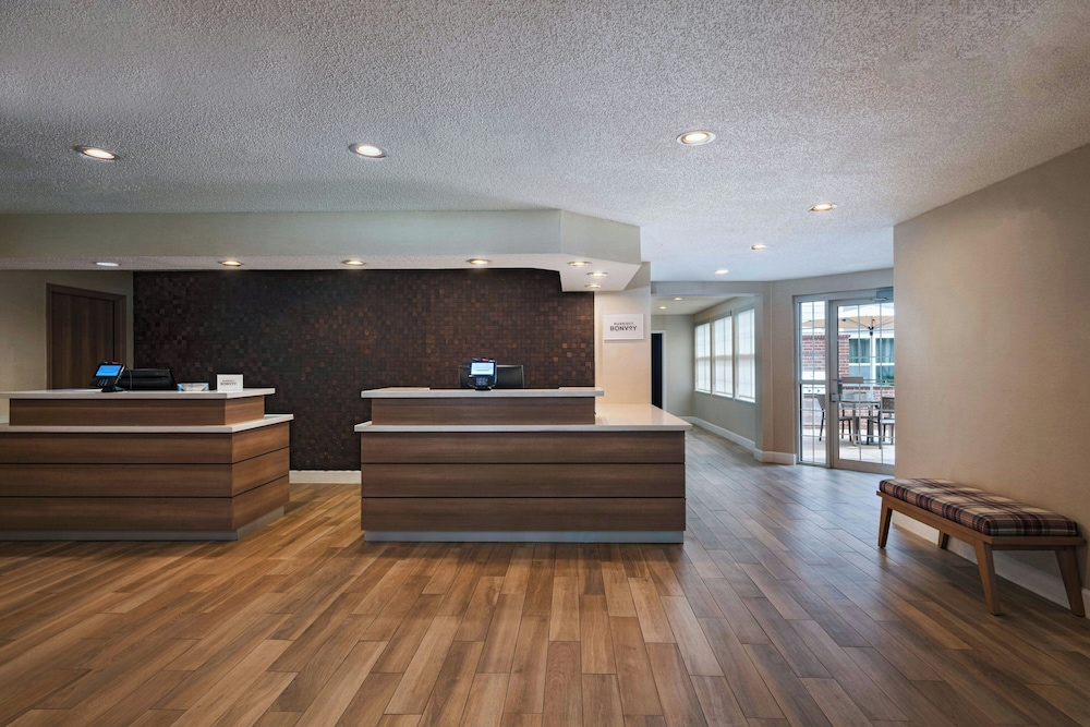 Residence Inn Houston The Woodlands / Lake Front Circle 6/50