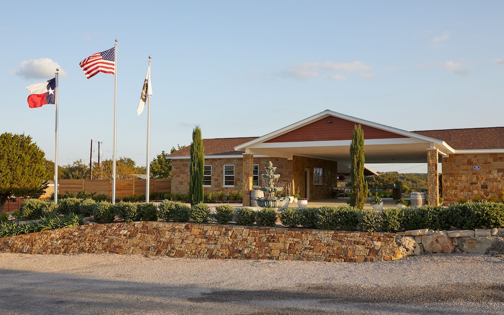 Carter Creek Winery Resort & Spa 4/39