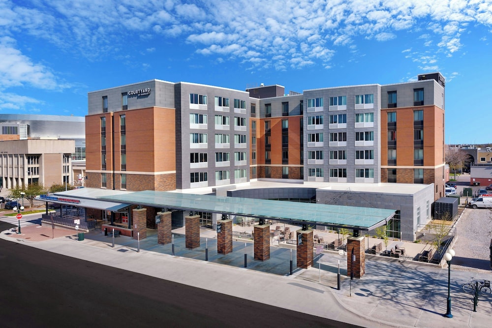 Courtyard Lincoln Downtown 4/63