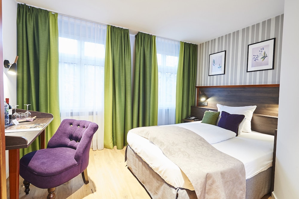 Hotel Hauser 10/50