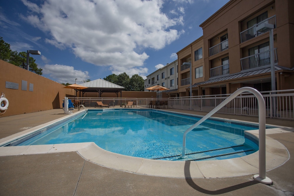 Courtyard by Marriott Memphis East/Bill Morris Parkway in MEMPHIS - TN
