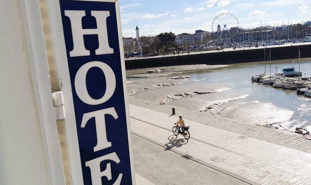 Hotel La Marine 34/45