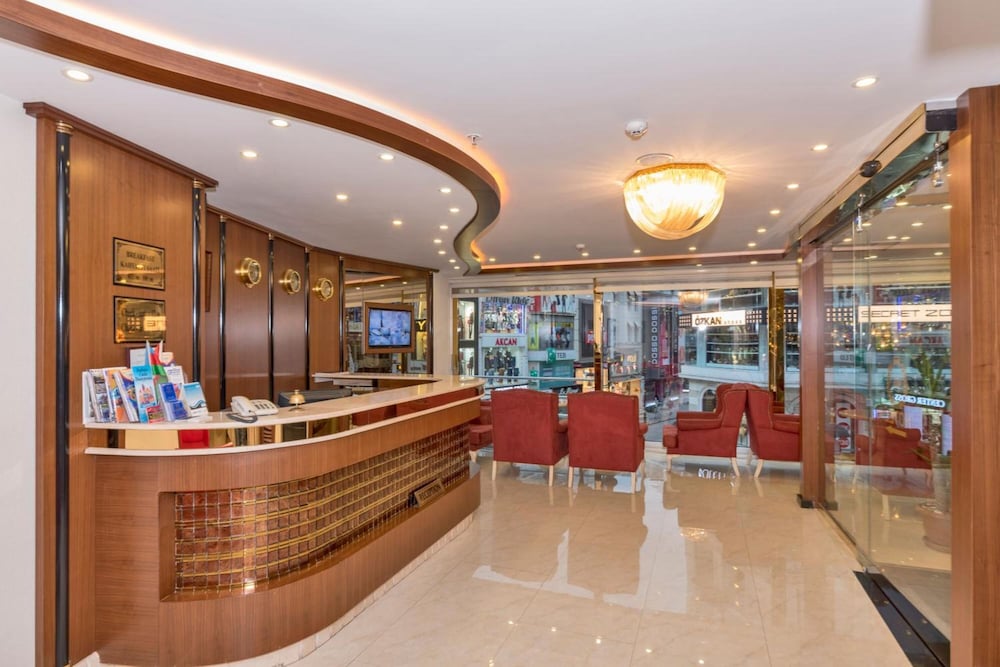 Marcello Hotel 15/65