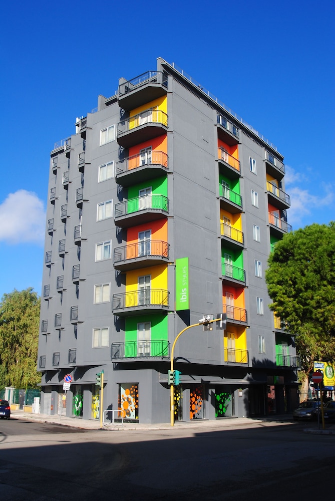 Ibis Styles Brindisi 2/66