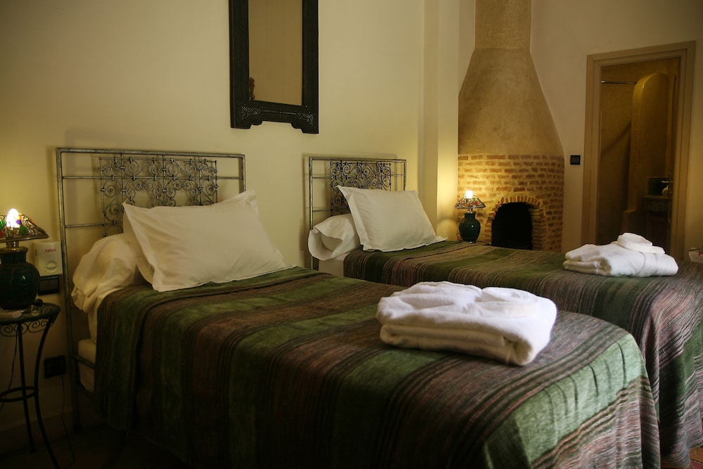 Riad XO Amira Victoria 10/50