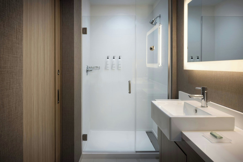 SpringHill Suites by Marriott Newburgh Evansville 27/32