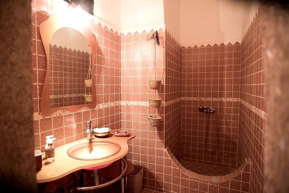 Riad Safir 47/49