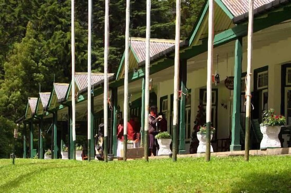 Nuwara Eliya Golf Club 24/26