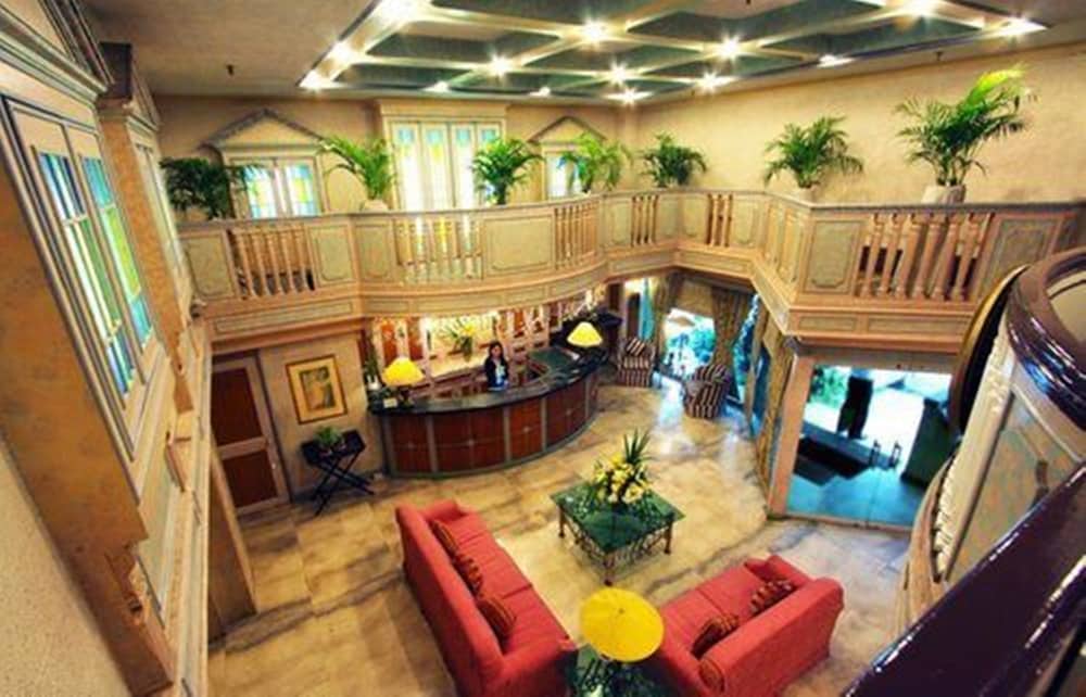 Manila Manor Hotel 28/35