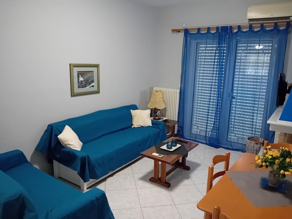 White Villa 24/50