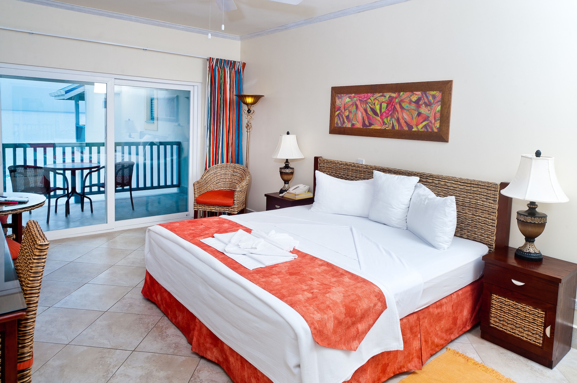 Deluxe, Studio, King Bed, Ocean Front